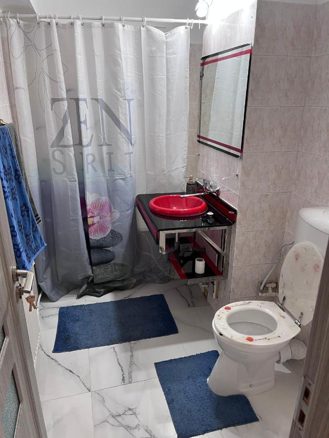 Apartament In Centrul Orasului Бакеу Екстер'єр фото